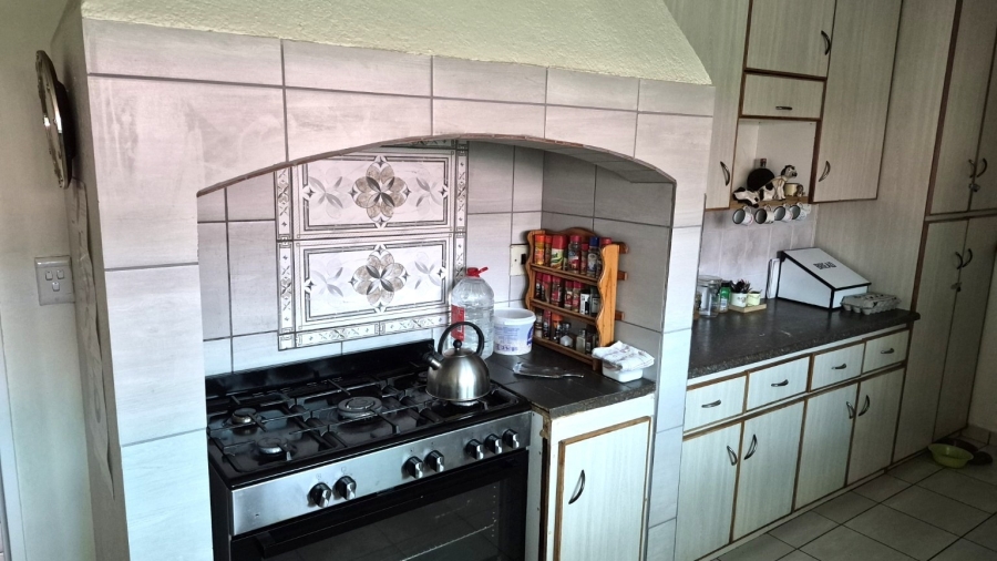 3 Bedroom Property for Sale in Flamwood North West